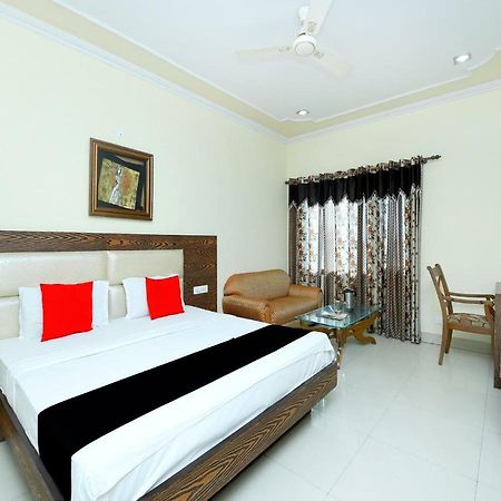 Hotel Sanjog International Amritsar Bagian luar foto