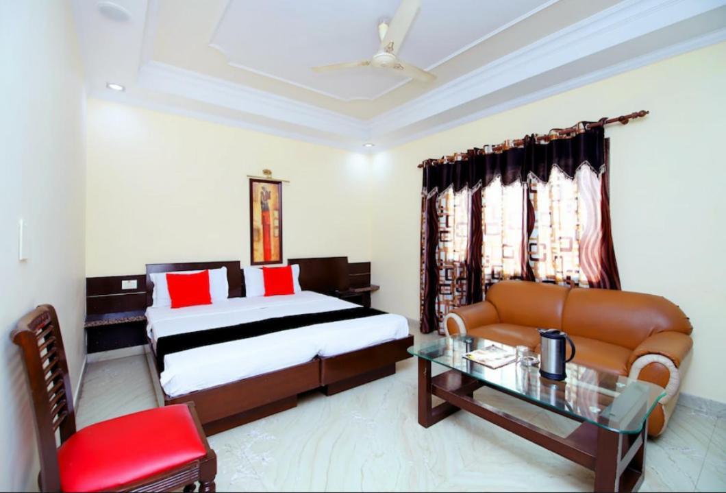 Hotel Sanjog International Amritsar Bagian luar foto