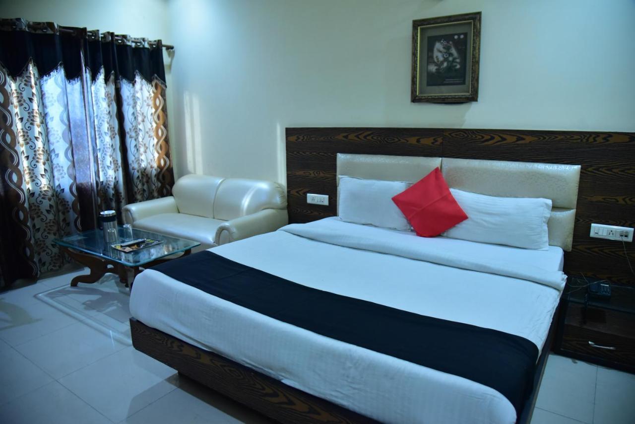 Hotel Sanjog International Amritsar Bagian luar foto