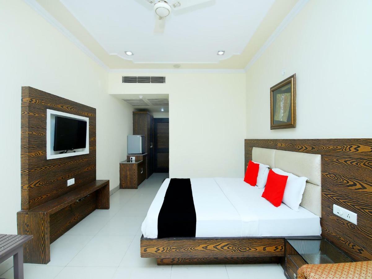 Hotel Sanjog International Amritsar Bagian luar foto